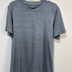 【無料・引き取りのみ対応】UNIQLO メンズ　Tシャツ Mサイズ