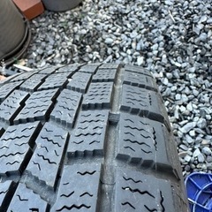 スタッドレスタイヤ　4本の画像