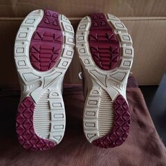 女性用スニーカー　新品・未使用の画像