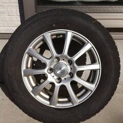 スタッドレスタイヤ　195/65R15