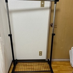 洋服ラック　差し上げます！