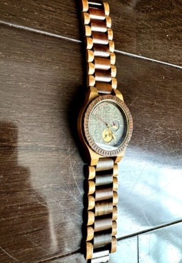 WewooD製 味のある木製時計