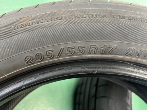 ヨコハマ　4本タイヤのみ　Blue Earth E70  205/55R17