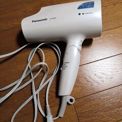 ドライヤー Panasonic製 EH-NA56