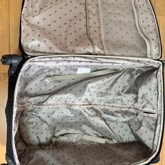 旅行用キャスター付きスーツケースの画像