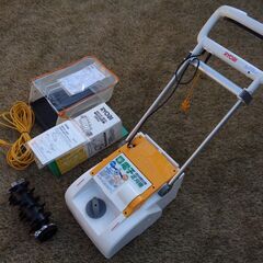 【ご成約】★美品★【根切り刃付き 芝刈機】電子芝刈り機 RYOB...