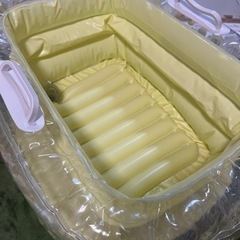 最終値下げ‼️ベビーバス(箱無し・専用空気入れ付属)の画像