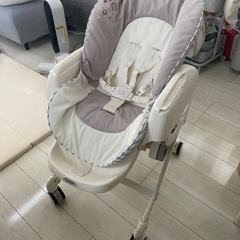 Combi ネムリラ【電動ハイローチェア】