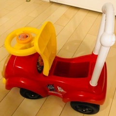 アンパンマンカー車の画像