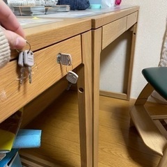 【交渉中】子供 勉強机の画像