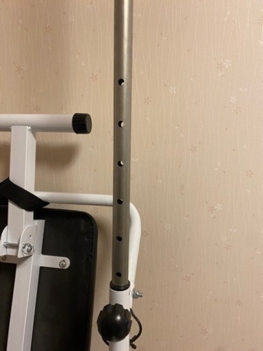ぶら下がり健康器、腹筋