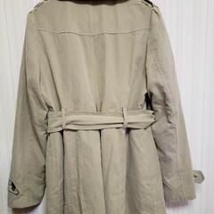 薄手のコートの画像