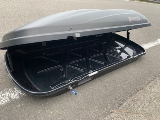 INNO ルーフボックス　BR764 鍵付き