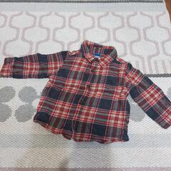 《決まりました》【12-18ヶ月】赤のチェックシャツ