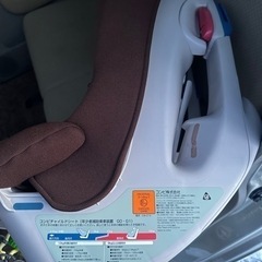 お話中コンビ チャイルドシートの画像