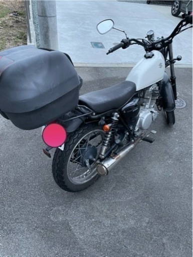 スズキ　グラストラッカー