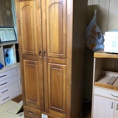 衣装ダンス