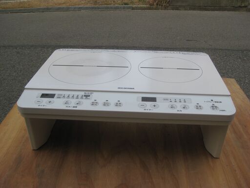 ★アイリスオーヤマ 　２口 IHコンロ 　 IHK-W12S-W 　ホワイト 　2022年製　 脚付き　　美品