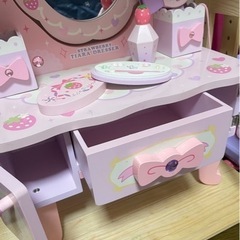 値下げ中！！マザーガーデン　ドレッサー女の子玩具　ピンク美品　メイクお化粧の画像