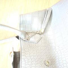 クロコ型押しトートバッグの画像