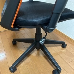 ゲーミングチェアの画像