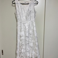 ドレス　結婚式二次会の画像