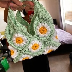 ハンドメイド　かぎ編み　マーガレットモチーフミニバッグの画像