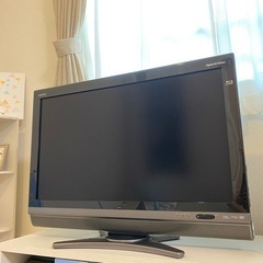 テレビ　シャープ　32V AQUOS
