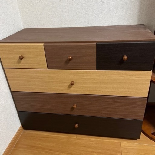 木目調のドレッサー