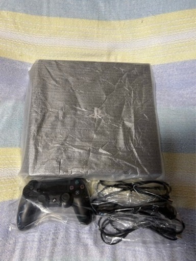 PS4 PRO CUH-7200B 01