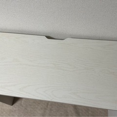 ホワイト机　チェアの画像