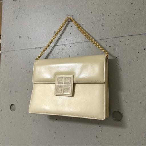 【大幅値下げ済み限定価格】ジバンシー　ジバンシイ　ショルダーバッグ　ビンテージ　アンティーク　ヴィンテージ　ブランド　バッグ