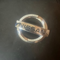 Y50 フーガ 純正メッキグリル&純正エンブレムセットの画像