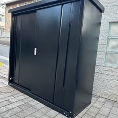 大容量！オシャレな色の家庭用物置！簡易物置（中古）の画像
