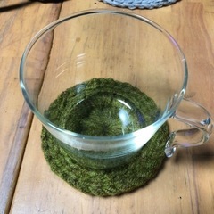 ハンドメイド:毛糸のコースターの画像