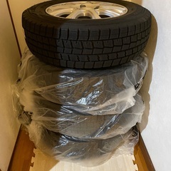 新品未使用、スノータイヤホイールセット　日産ノート2013年