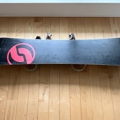 【約2万で購入】スノーボード　本体（ガレージ保管）の画像