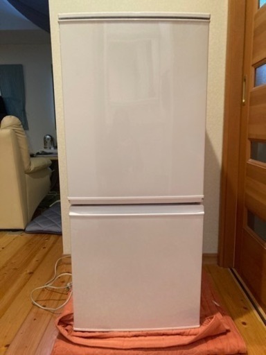 【決まりました‼️】SHARP 2ドア冷蔵庫137L  美品