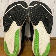 ニューバランス　ランニングシューズの画像