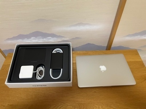 MacBook Pro  MGX72J/A