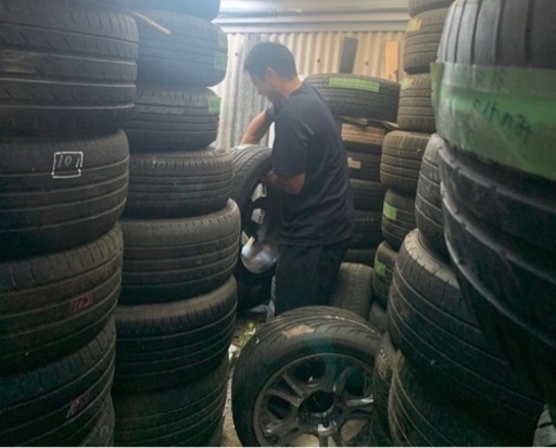 ホイール付き中古タイヤ サマータイヤ スタッドレスも　サイズ多数あります！