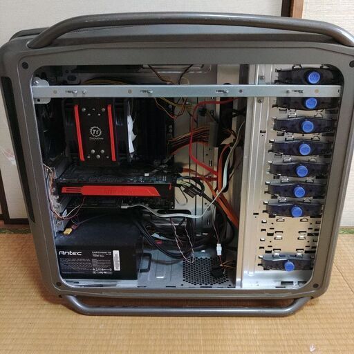 取引中♥ゲーミング?️??パソコンセット?️??デスクトップPC♥4Kモニター♥キーボードとマウス♥️