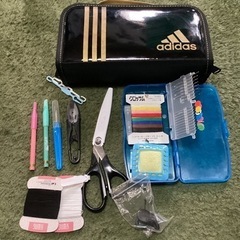 adidas裁縫セット小学生用です