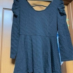 黒 トップス ブラック