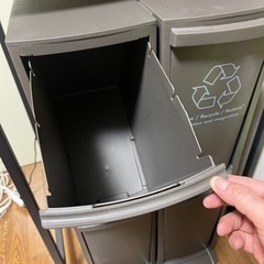 【中古】キッチン用ゴミ箱　ブラウン 2セットまとめての画像