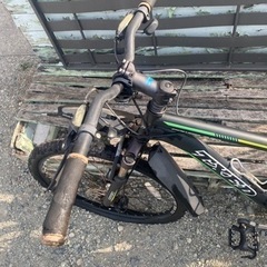 TXED マウンテンバイク(サビ、パンクあり)の画像