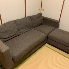 値下げ‼️ オットマン付３人掛けソファ〔ダークブラウン〕