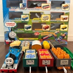 プラレール　トーマスといっぱい貨車セット