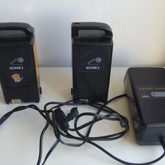 取りに来られる方限定【電動アシスト自転車２台＆専用電池２個＆充電器１個＆空気入れ】の画像