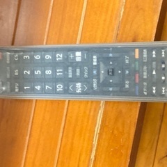 TOSHIBA REGZA 19インチ カラーテレビ  美品中古&木の棚の画像